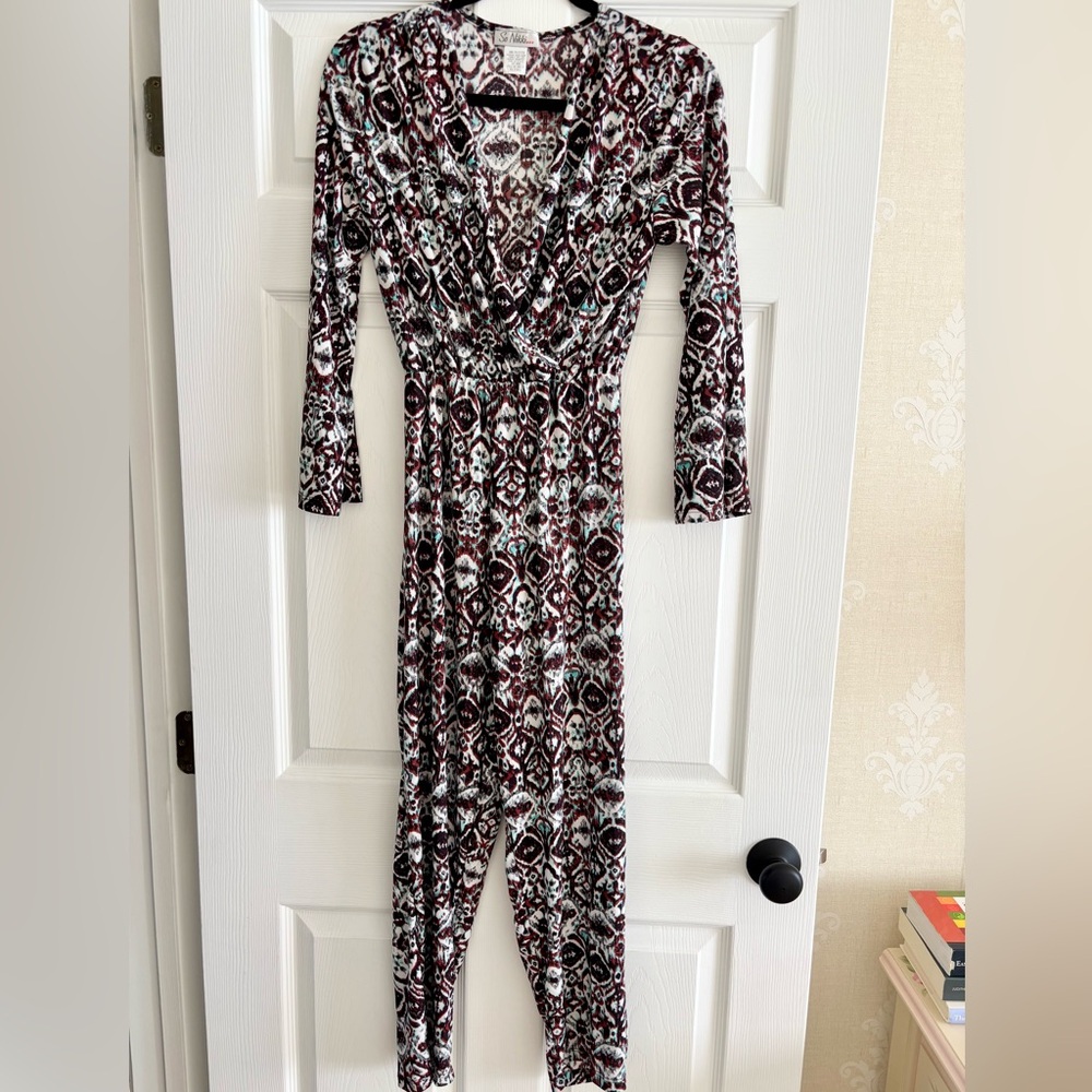 So Nikki Patterned Long Sleeve Jumpsuit; Elastic Waist;Women’s Junior Size 16/XL